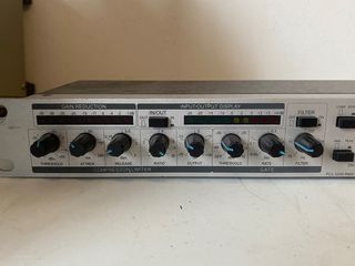 Compressor Limitador Phonic PCL 3200
