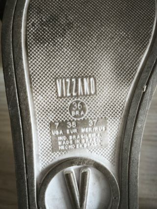 Zapatos Vizzano Dorados