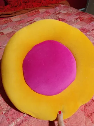 Pouf rotondo tessuto giallo e fucsia