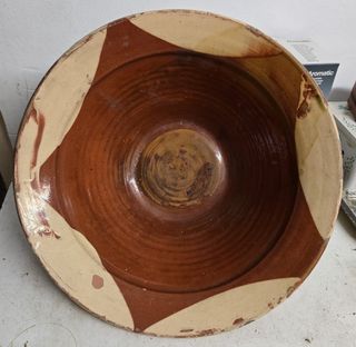 Lebrillo antiguo de cerámica