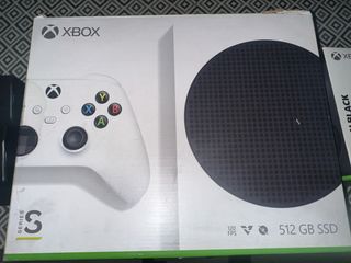 Xbox Series S + Mando + Batería Recargable