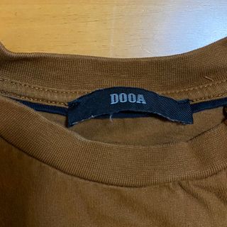 DOOA T-shirt Girocollo Manica Lunga Marrone Logo