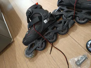 Patines en línea ajustables T. 32-35