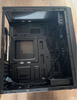 Caja PC MSI Negra