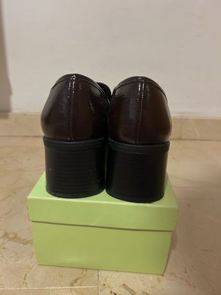 Zapatos de charol mujer