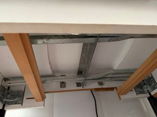 Mesa de cocina con 2 sillas