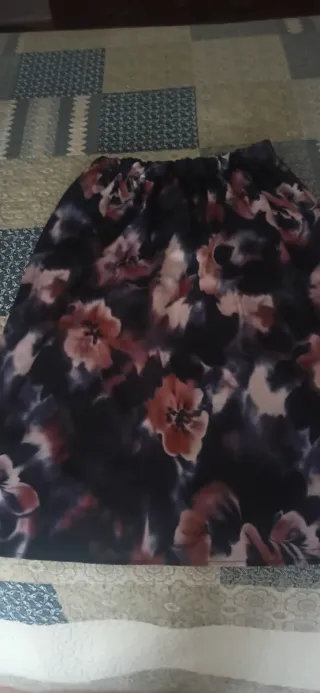 Falda larga estampada flores