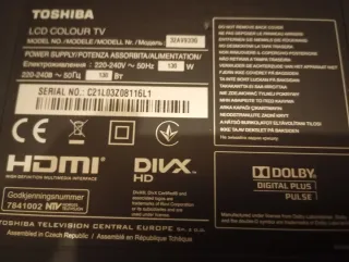 Mueble TV con ruedas y TV de 30 pulg Toshiba