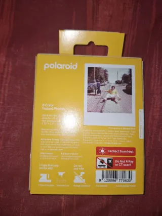 Cámara Polaroid Now + Película i-Type