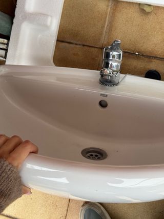 Mueble de baño cerámica Roca