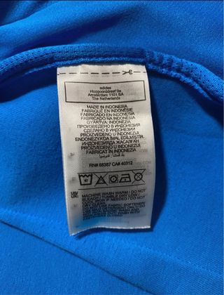 Chaqueta Adidas con cremallera y capucha