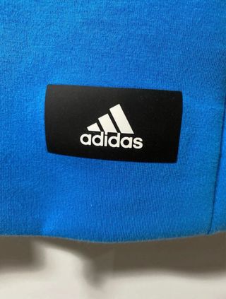 Chaqueta Adidas con cremallera y capucha