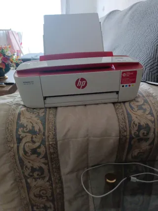 Stampante HP Rossa e Bianca