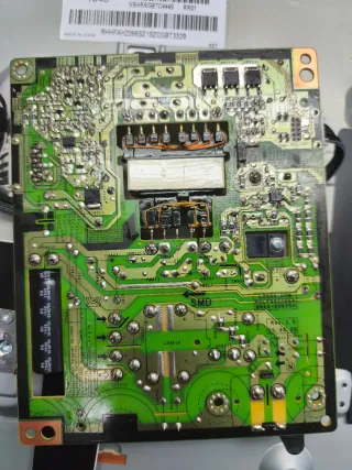 Samsung UR28J4100AW TV