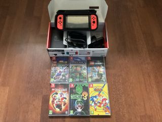 Nintendo Switch Rossa e Nera + 5 Giochi