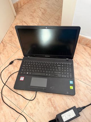 Samsung NP300E5M i5 NVIDIA Ge 15.6”