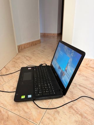 Samsung NP300E5M i5 NVIDIA Ge 15.6”