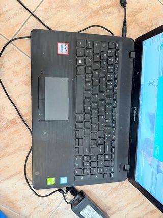 Samsung NP300E5M i5 NVIDIA Ge 15.6”