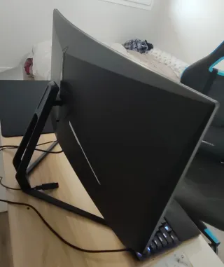 Monitor Newskill 27 curvo 165Hz IPS Negro