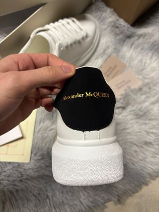 Alexander McQueen sneakers bianche nere 39