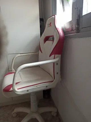 Silla Gamer XTR Blanca y Rosa