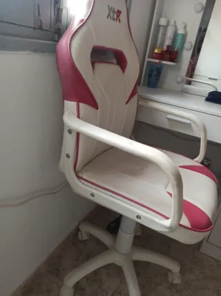 Silla Gamer XTR Blanca y Rosa