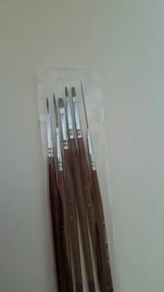 Lámpara LED-UV Medisana + Pintura Uñas + Pinceles