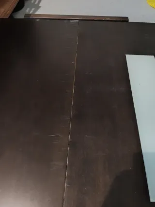 Mesa baja de madera y cristal extensible