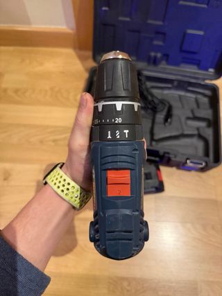 Taladro Bosch GSB 18-21 + Cargador