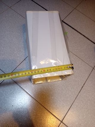 Tulipa de lámpara blanca y transparente