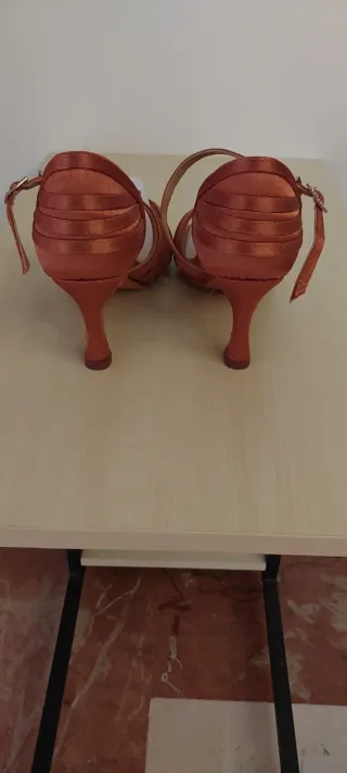 Sandalias de baile latino.