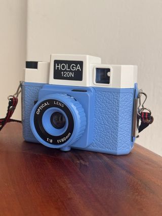 Set Cámara Lomográfica Holga 120N Azul/Blanco