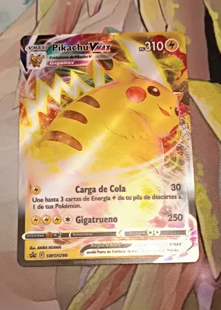Lote Pikachu Evolución Llaveros + 3 Cartas FullArt
