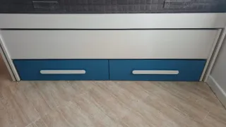 Cama nido blanca con cajones azules