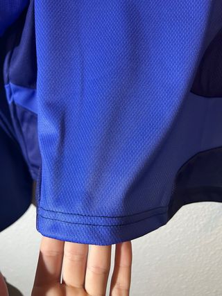 Camiseta manga larga Main Character 33