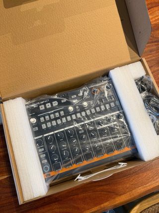 Arturia DrumBrute Impact Sintetizador