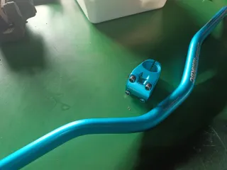 Manillar y Potencia Kartell Aluminio nuevos