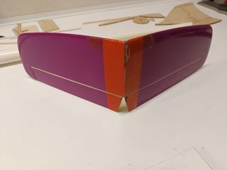 Fuselaje y cola en V de velero Mini Elipse.