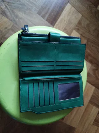 Portafoglio donna verde
