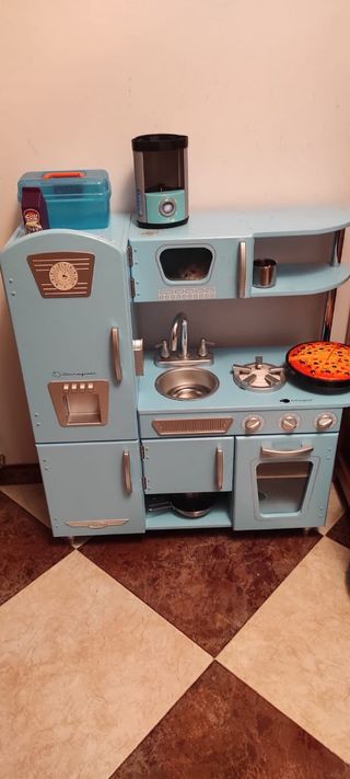 Cocinita de juguete azul