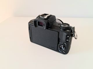 Cámara Canon EOS M50 en excelente estado