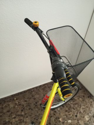 Bicicleta Plegable Amarilla