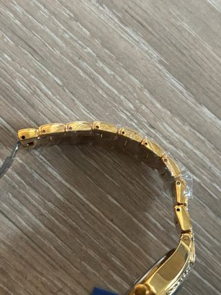 Reloj SKYLINE Dorado con pedrería