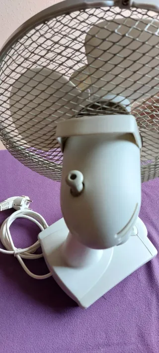 Ventilador Firstline gris y blanco