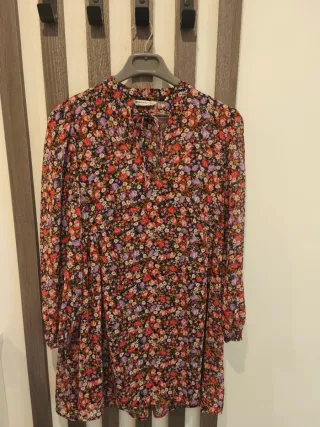 Lote de 9 prendas (vestidos y monos) de mujer. T M