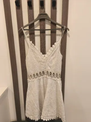 Lote de 9 prendas (vestidos y monos) de mujer. T M