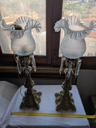 Coppia di antiche lampade da tavolo