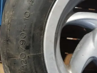 Rueda delantera scooter 49cc