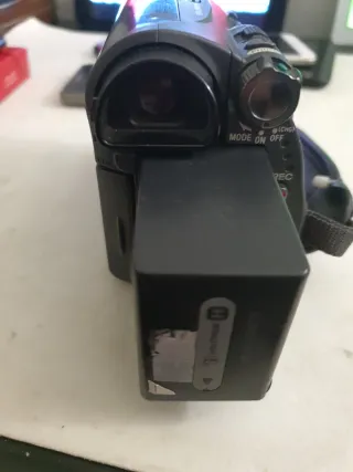 Videocámara Sony DCR-HC47E Gris