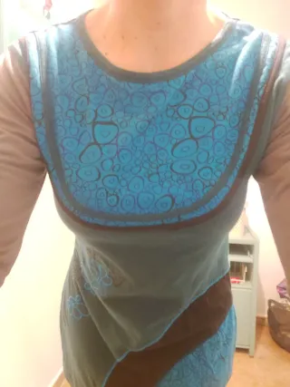 Vestido estampado floral azul y verde